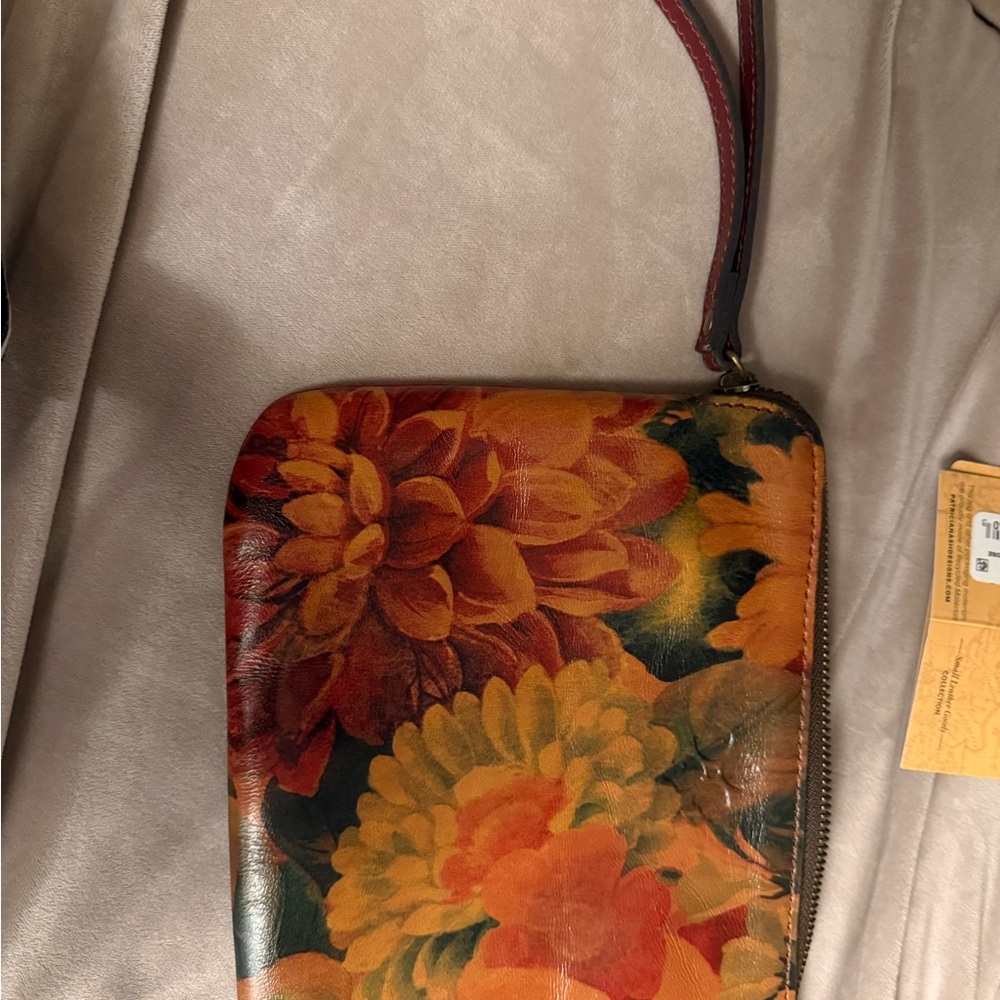 Patricia Nash-wristlet-Floral-with beautiful blend of colors-large